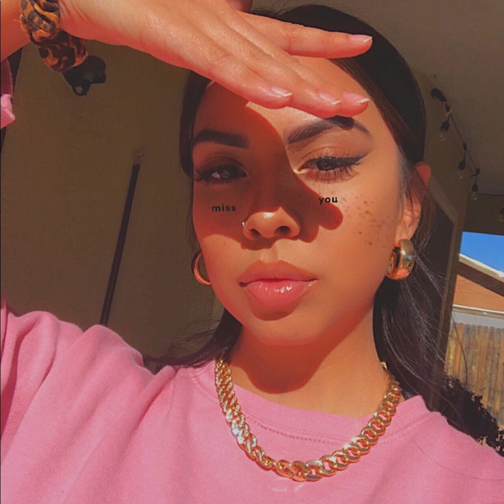 Meet your Posher, Ashley